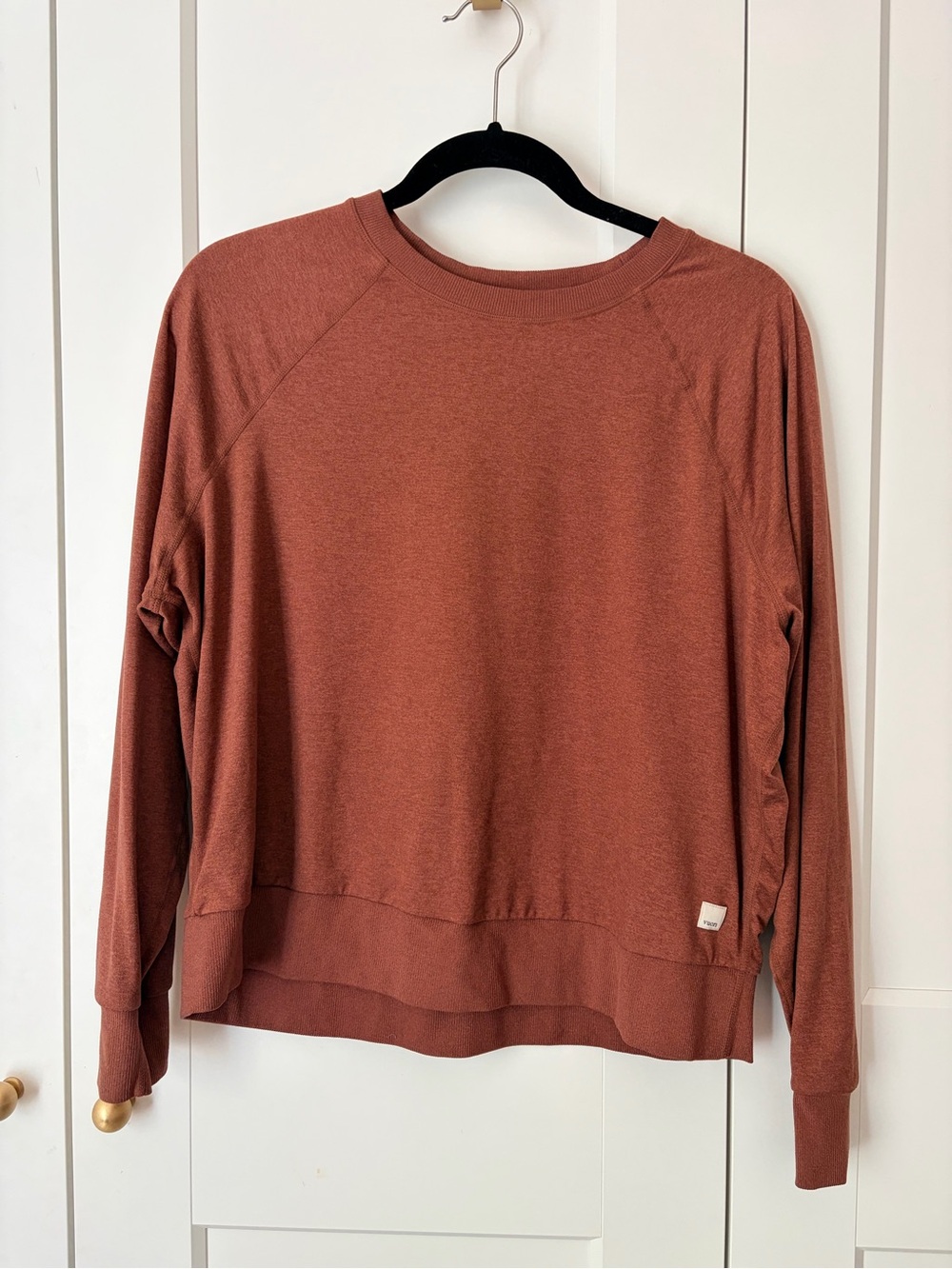 Vuori Women's Halo Heathered Rust /Terra Cotta Crewneck Sweater | M - Picture 1 of 4